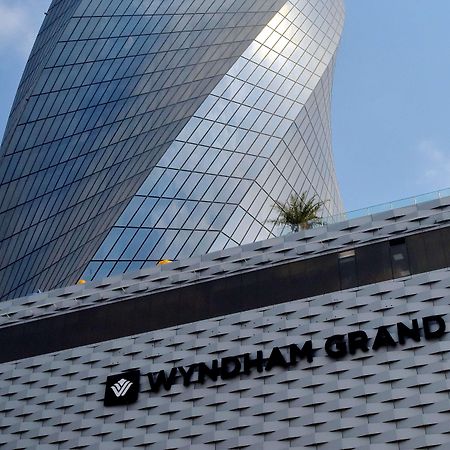 Wyndham Grand Manama Otel Dış mekan fotoğraf